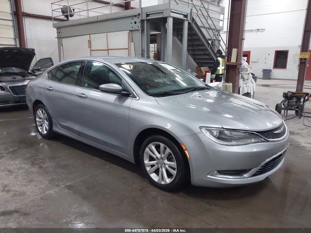 Salvage Chrysler 200 Image