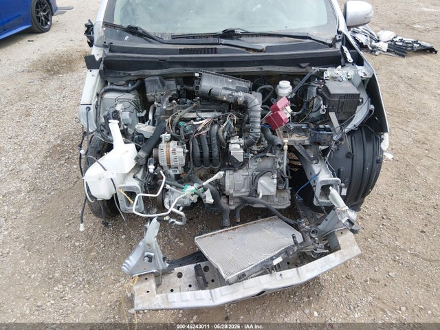 Mitsubishi Mirage Se