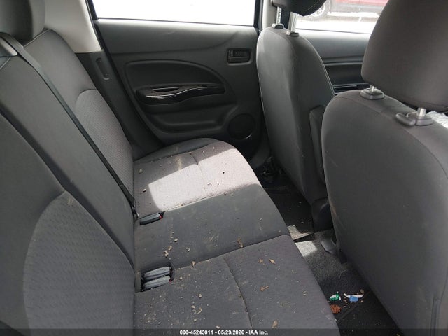 Mitsubishi Mirage Se
