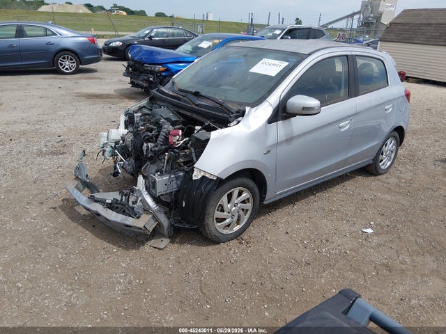Mitsubishi Mirage Se