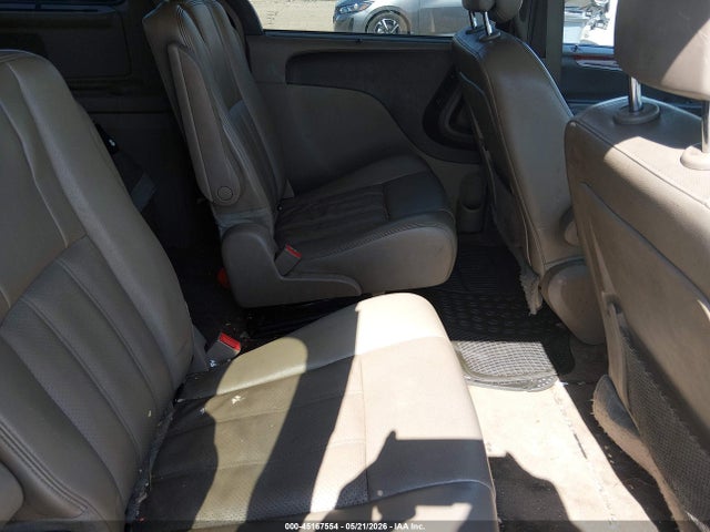 Chrysler Town & Country Touring-l