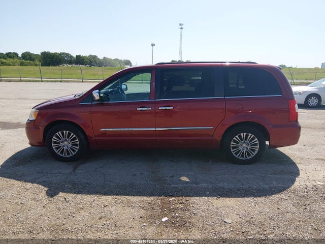Chrysler Town & Country Touring-l