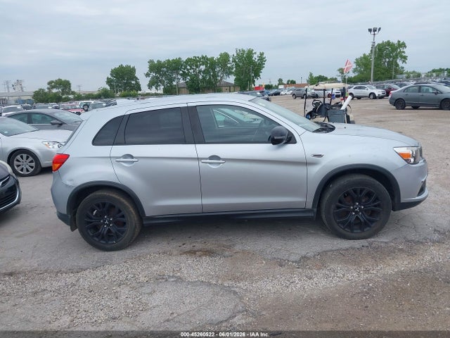 Mitsubishi Outlander 2.0 Le