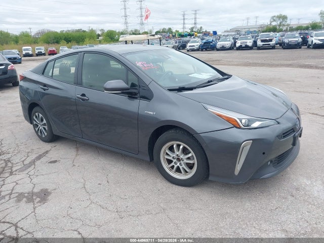 Salvage Toyota Prius Image