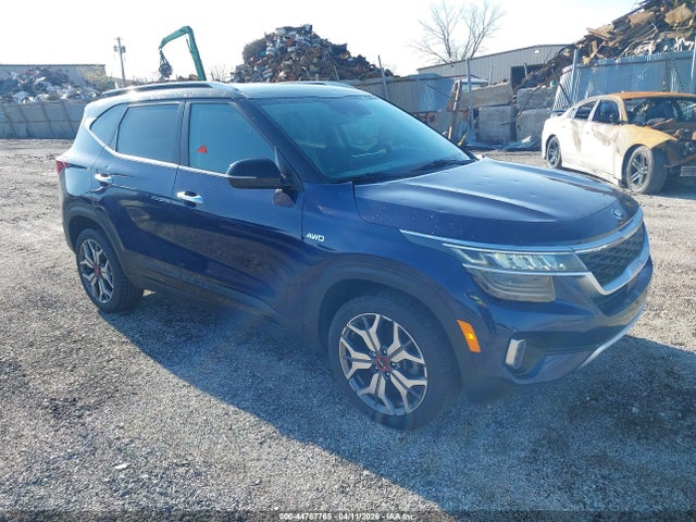 Salvage Kia Seltos Image