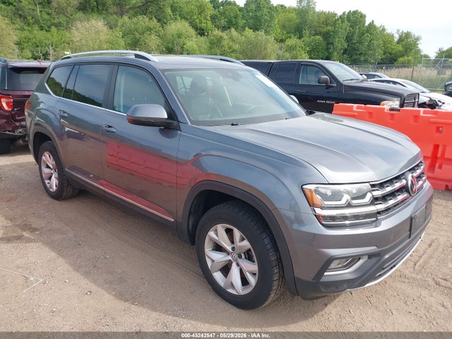 Salvage Volkswagen Atlas Image
