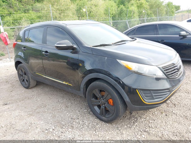 Salvage Kia Sportage Image