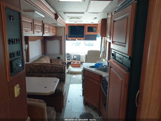 Workhorse Custom Chassis Motorhome Chassis W22