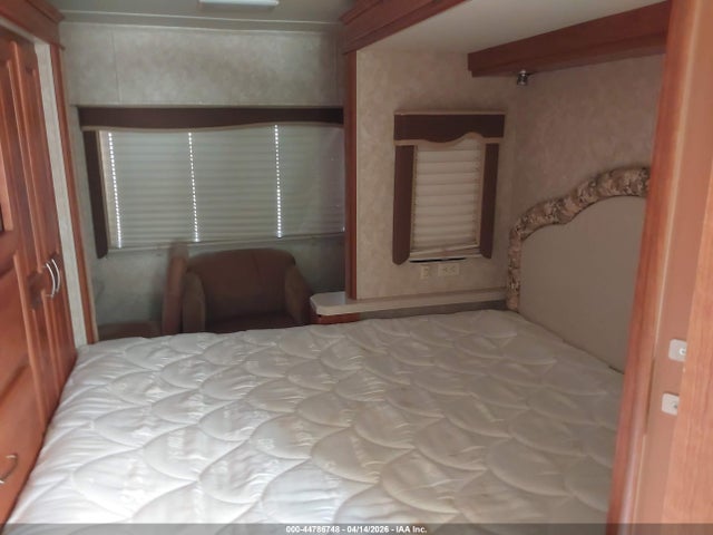 Workhorse Custom Chassis Motorhome Chassis W22