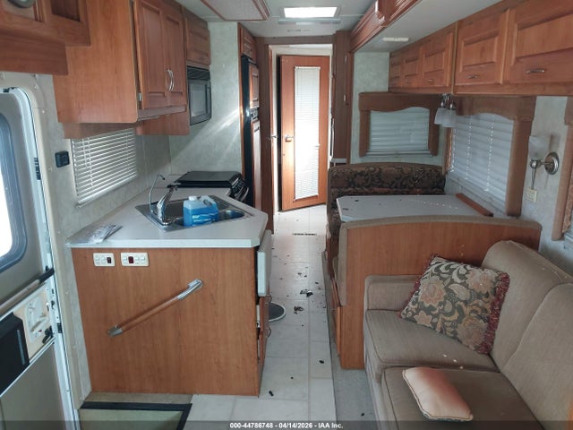 Workhorse Custom Chassis Motorhome Chassis W22