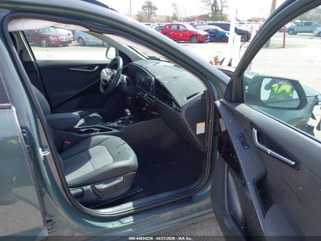 Kia Niro Ex
