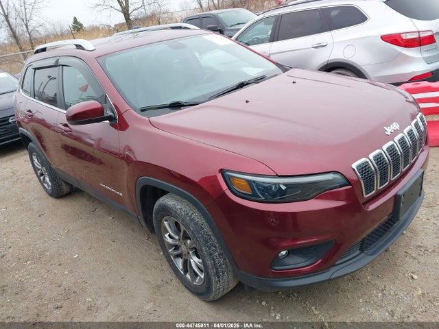 Salvage Jeep Cherokee Image