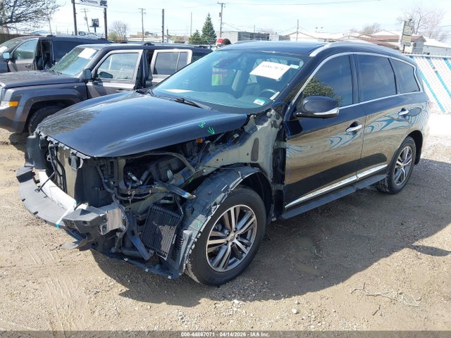 INFINITI Qx Luxe Awd