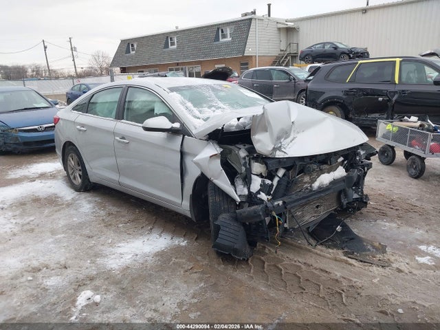 Salvage Hyundai SONATA Image