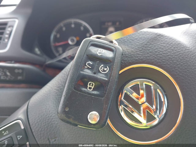 Volkswagen Passat 2.5l Sel Premium