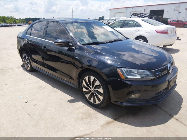Salvage Volkswagen Jetta Image
