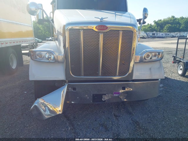 Peterbilt 567