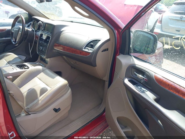 Chrysler Town & Country Limited Platinum