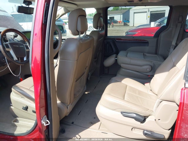 Chrysler Town & Country Limited Platinum