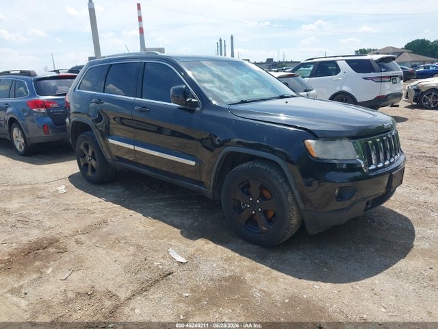 Salvage Jeep Grand Cherokee Image