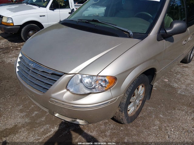 Chrysler Town & Country Touring