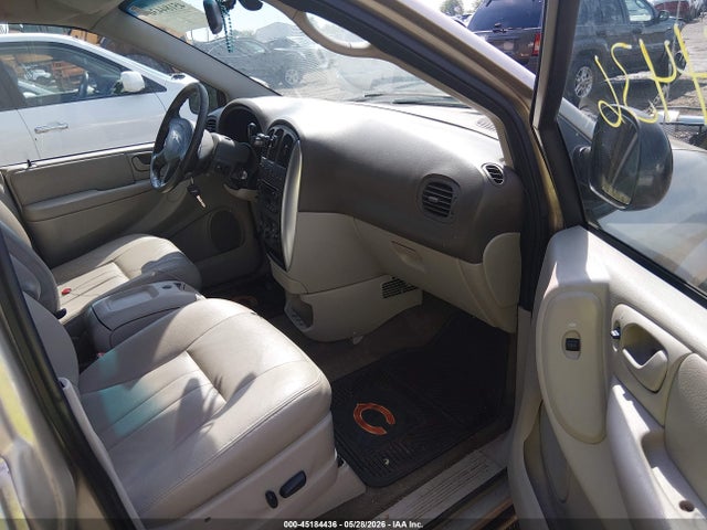 Chrysler Town & Country Touring