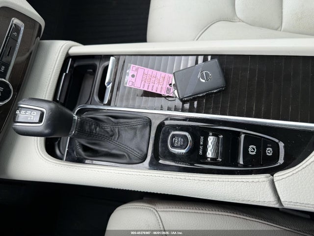 Volvo XC90 T6 Momentum