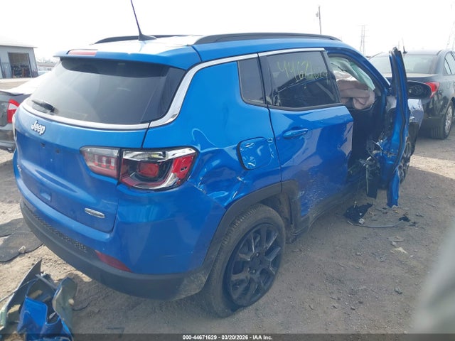 Jeep Compass Latitude Lux 4x4