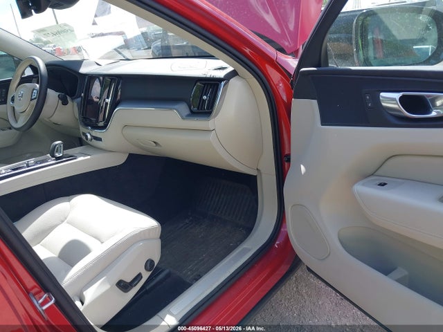 Volvo XC60 B5 Core