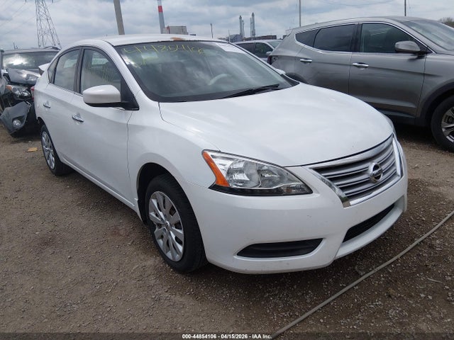 Salvage Nissan Sentra Image