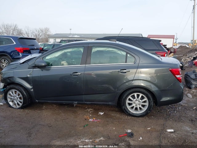 Chevrolet Sonic Lt Auto