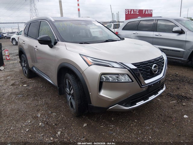 Salvage Nissan Rogue Image
