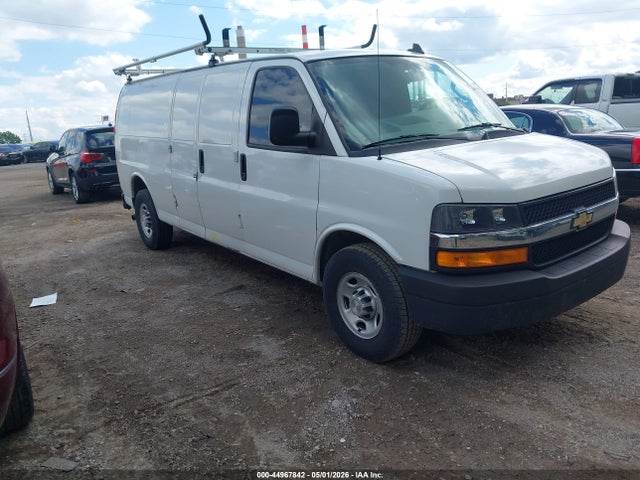 Salvage Chevrolet Express Image