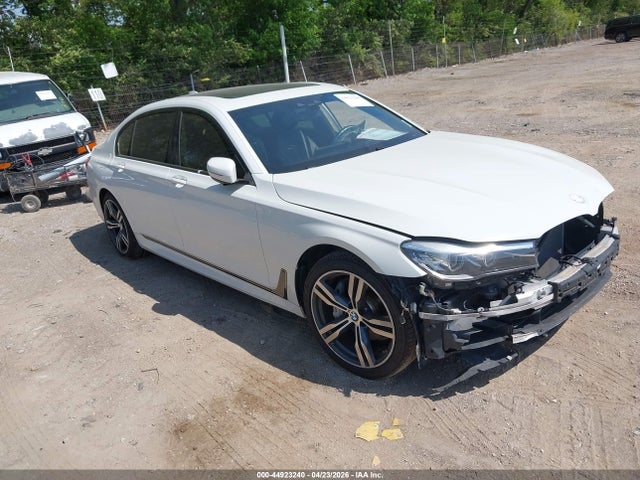 Salvage BMW 7 Series Image