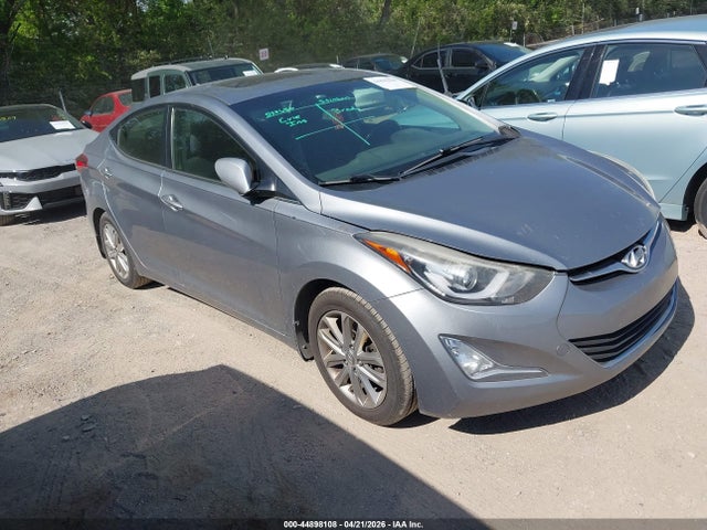 Salvage Hyundai ELANTRA Image