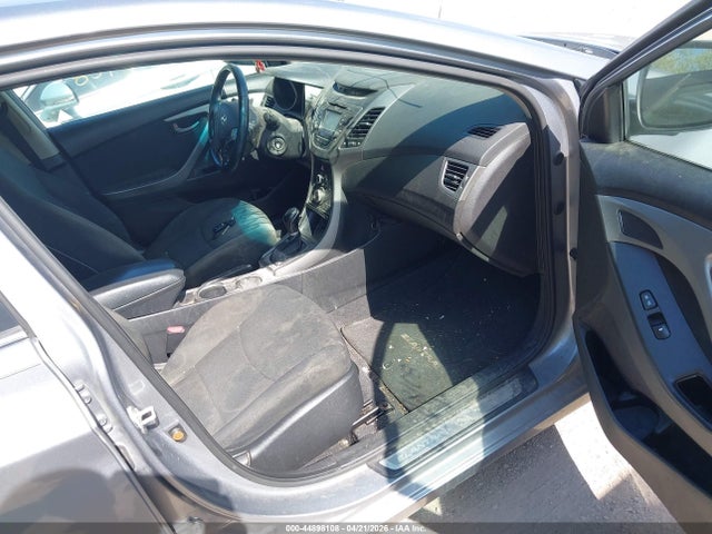 Hyundai ELANTRA Se
