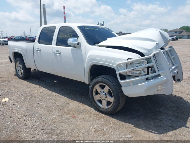 Salvage Chevrolet Silverado 2500 Image