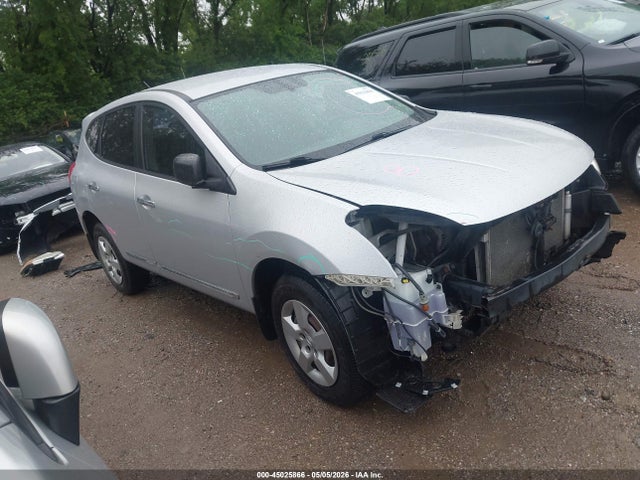 Salvage Nissan Rogue Image