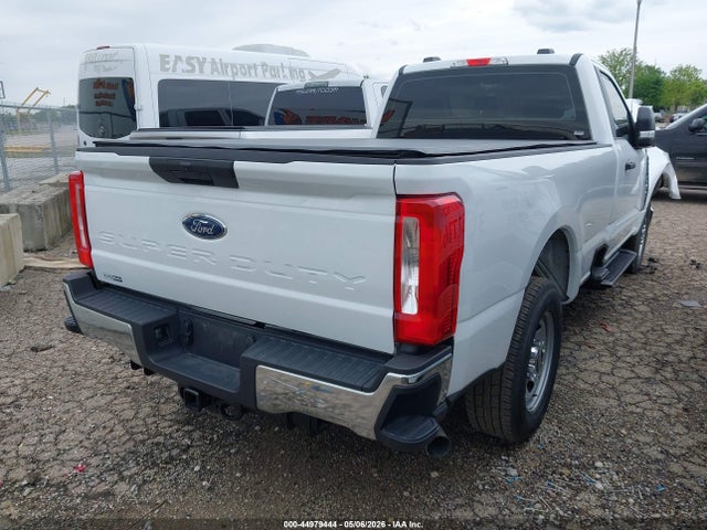 Ford F-350 Xl
