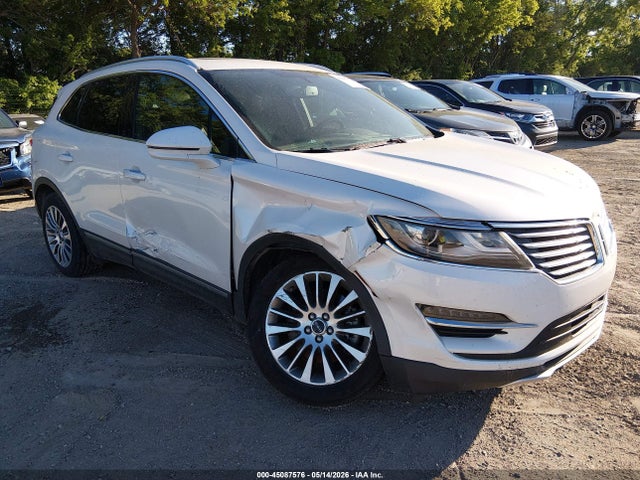 Salvage Lincoln MKC Image