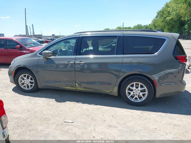 Chrysler Pacifica Touring L