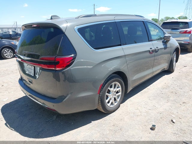 Chrysler Pacifica Touring L