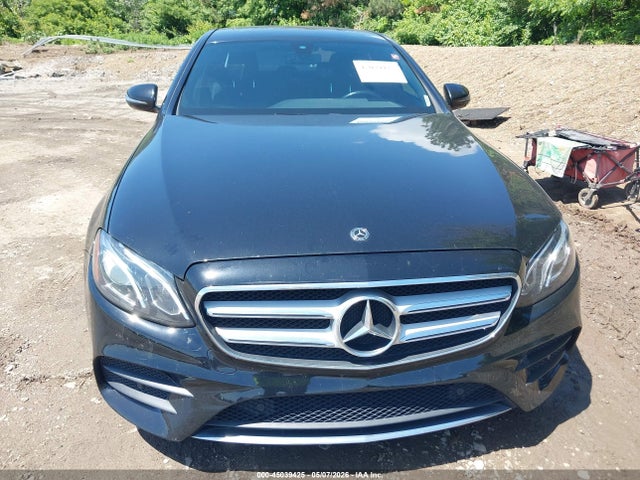 Mercedes-Benz E-Class 4matic