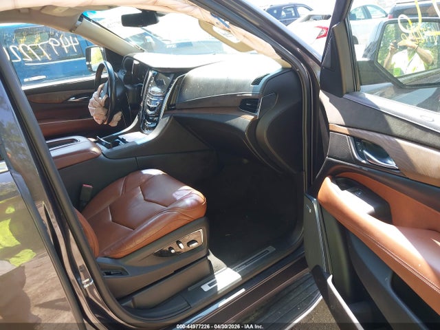 Cadillac Escalade Luxury