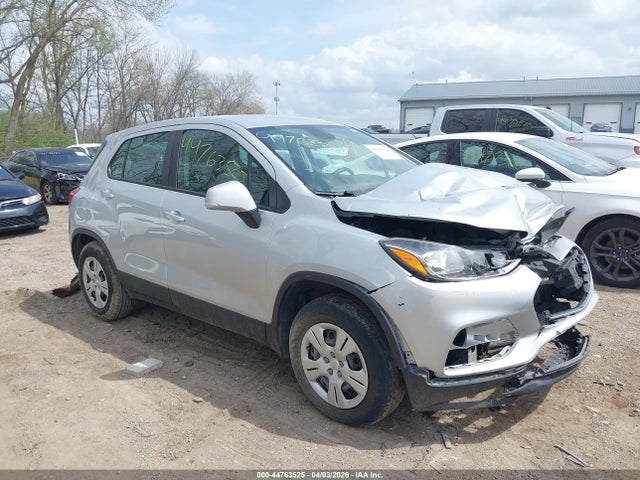 Salvage Chevrolet Trax Image
