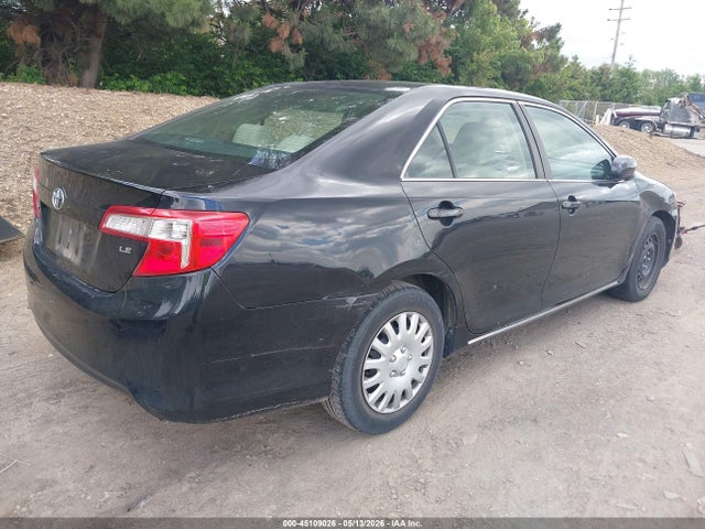 Toyota Camry Le