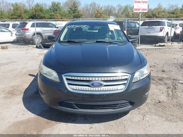 Ford Taurus Se