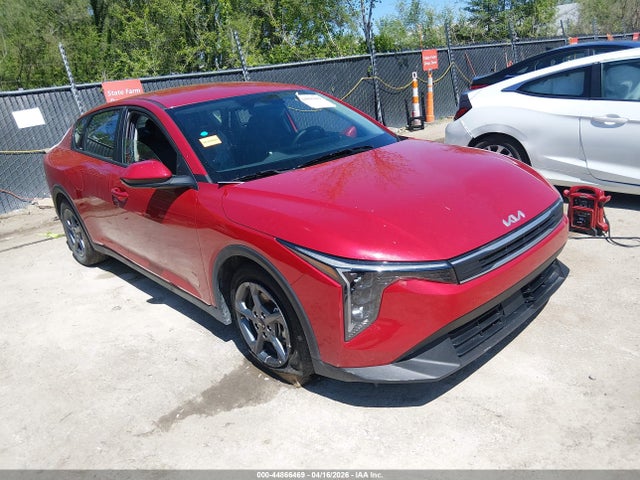 Salvage Kia K4 Image