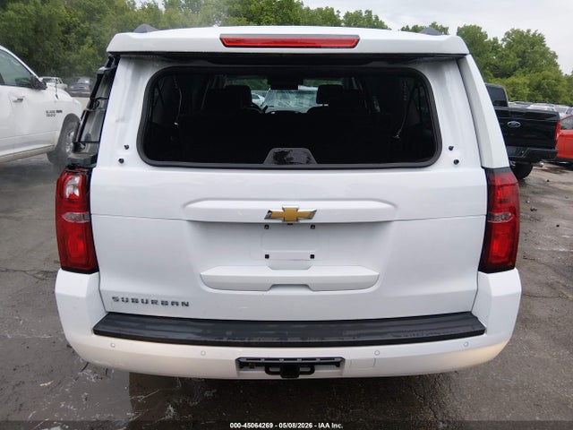 Chevrolet Suburban Lt