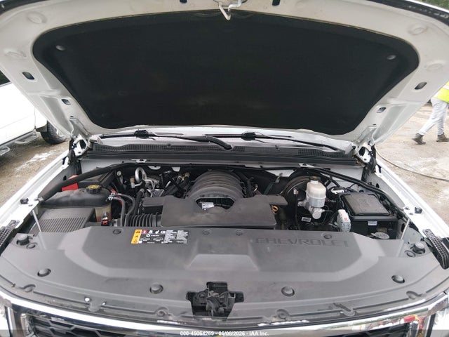 Chevrolet Suburban Lt